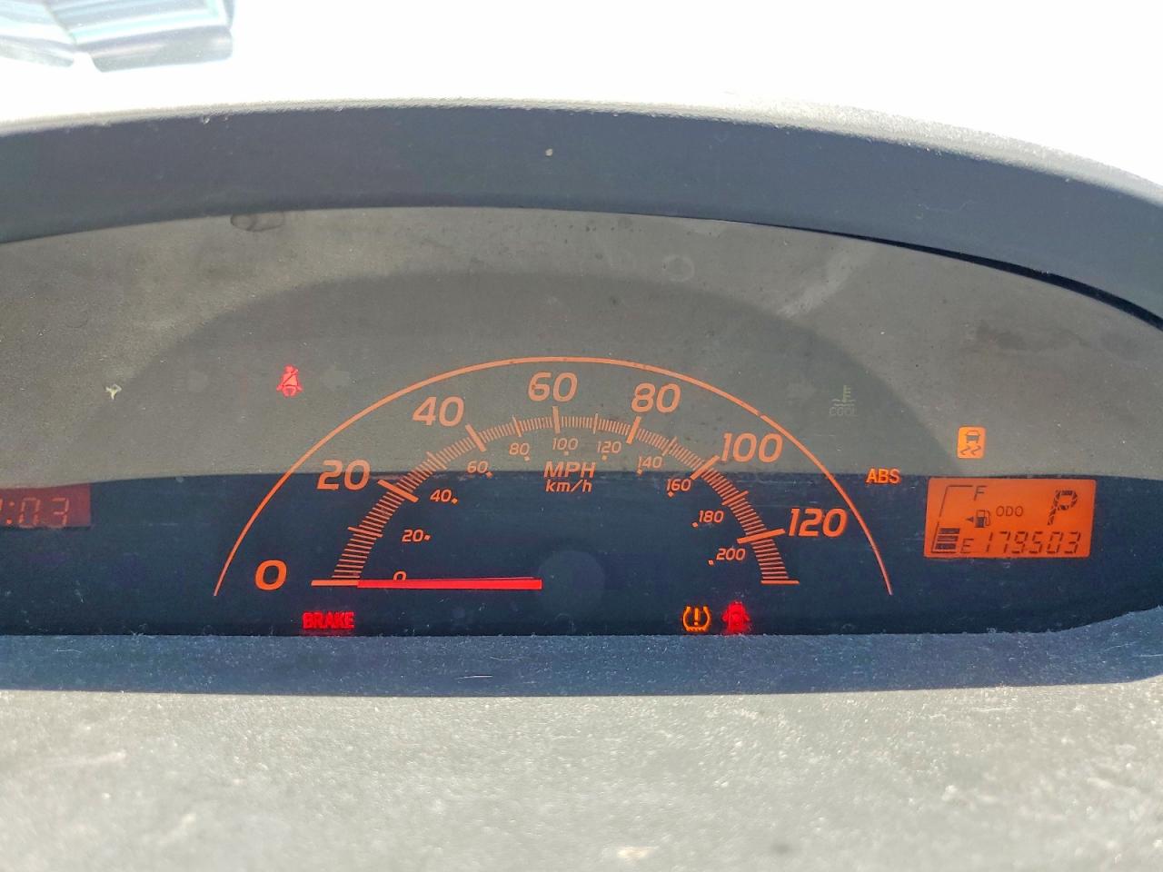 2011 TOYOTA YARIS