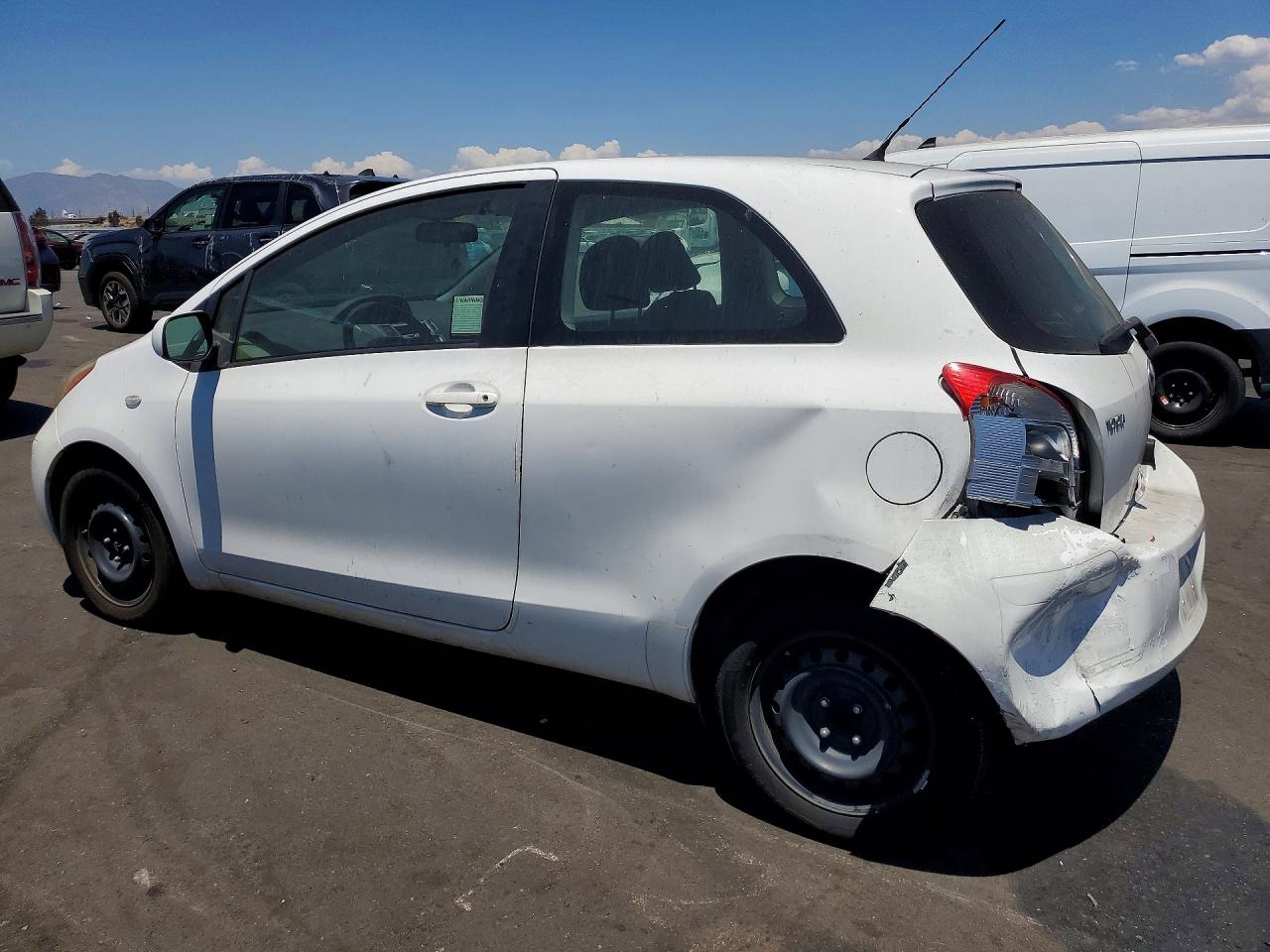 2011 TOYOTA YARIS