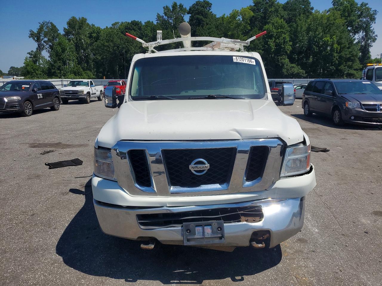 2015 NISSAN NV