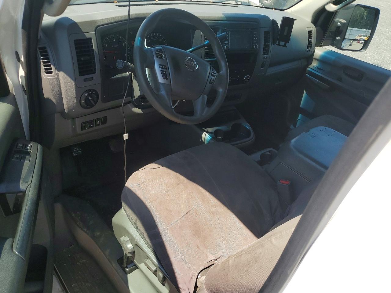 2015 NISSAN NV