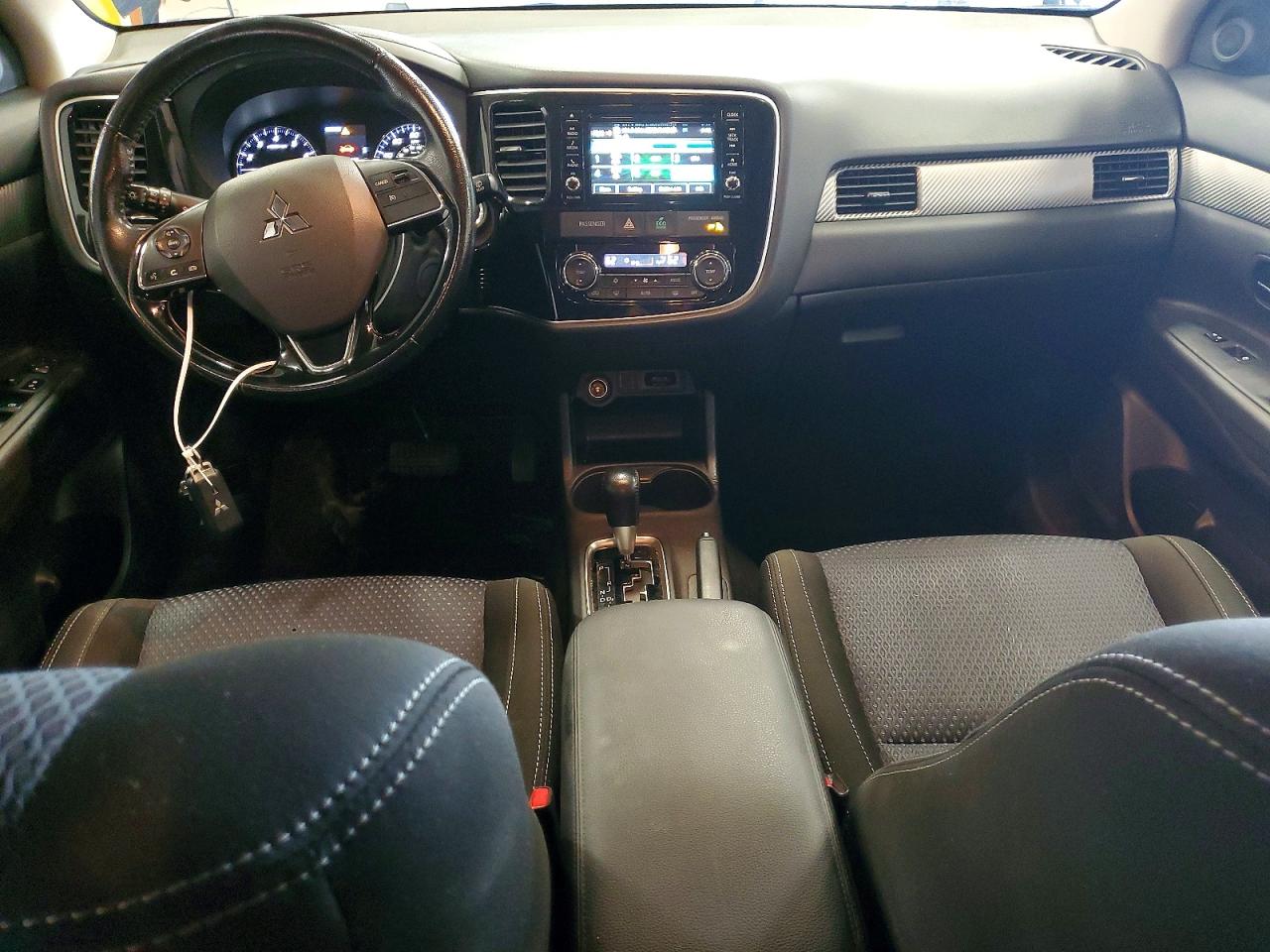 2016 MITSUBISHI OUTLANDER