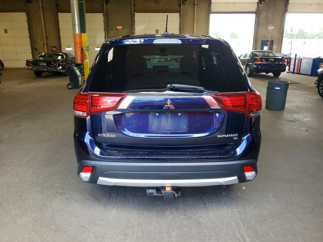 2016 MITSUBISHI OUTLANDER