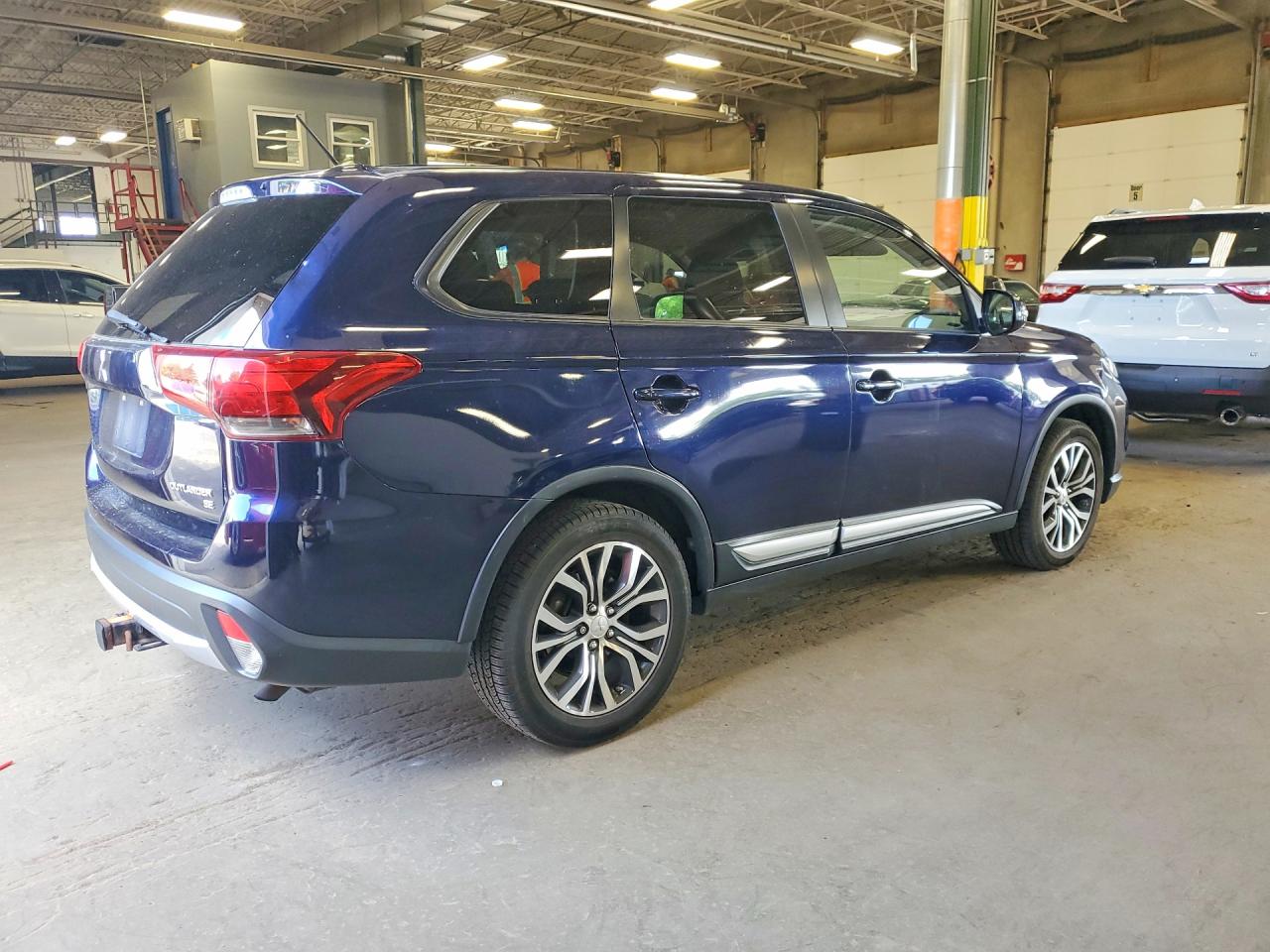2016 MITSUBISHI OUTLANDER