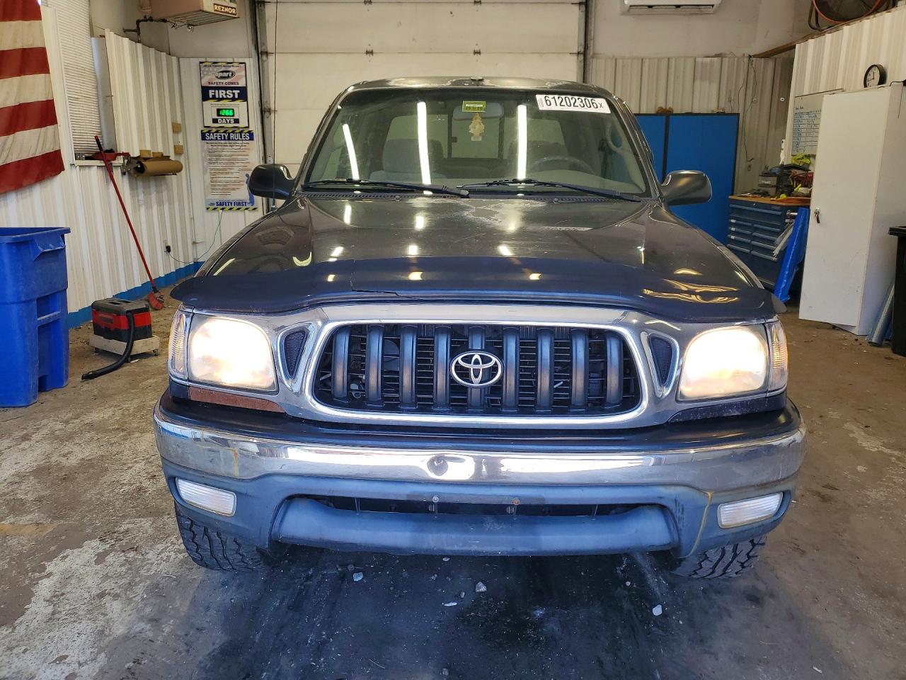 2004 TOYOTA TACOMA