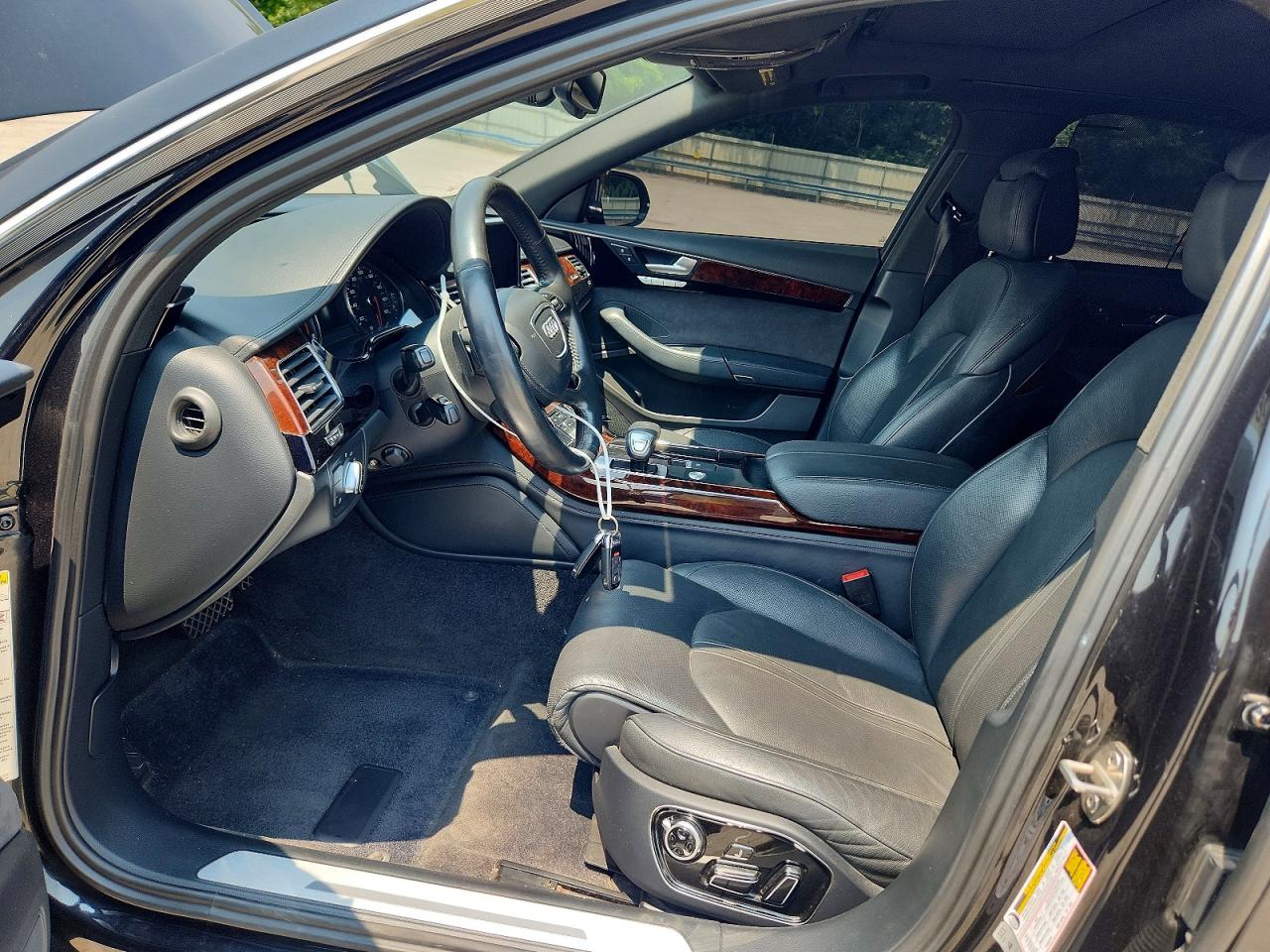 2014 AUDI A8