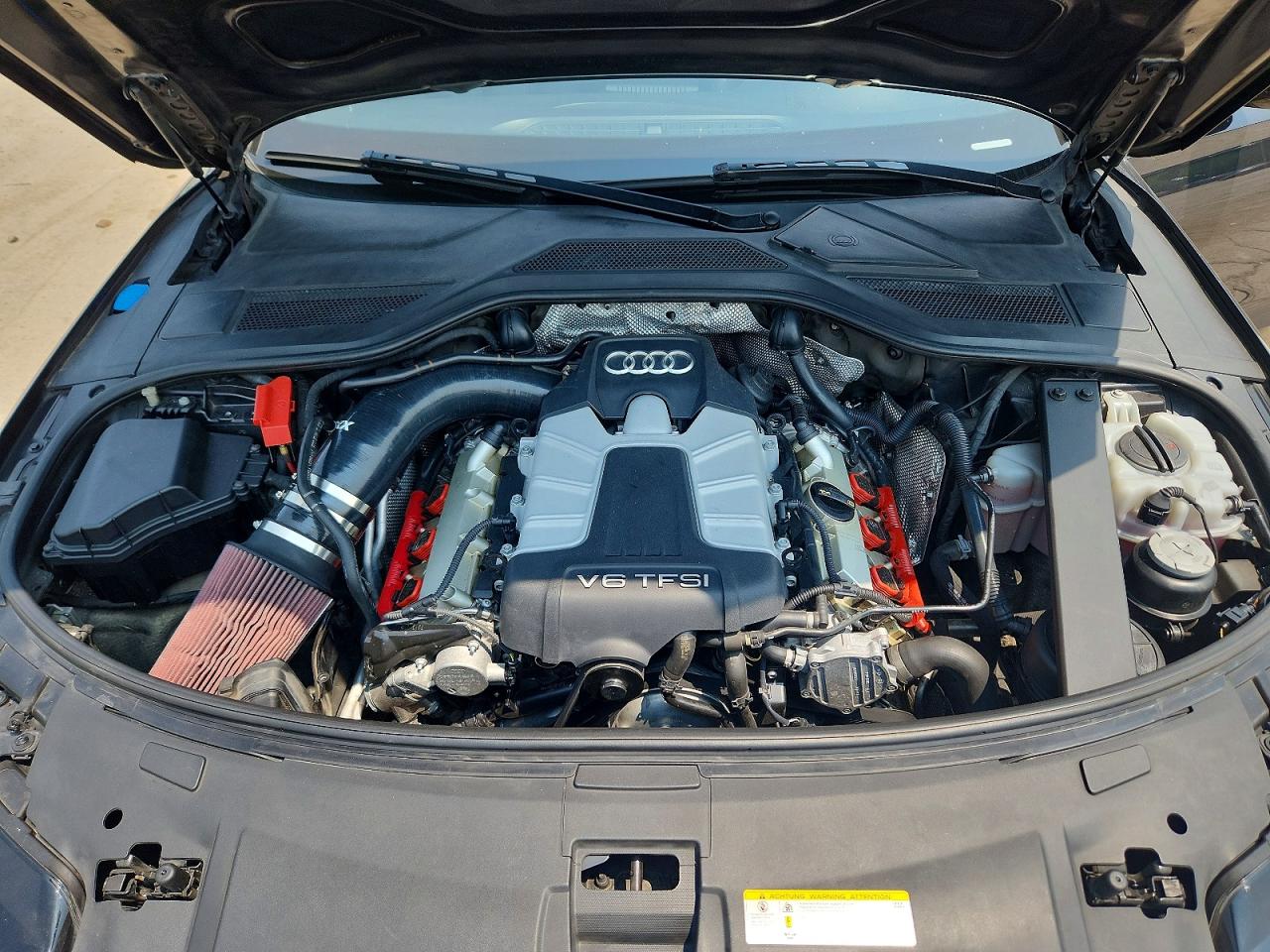2014 AUDI A8