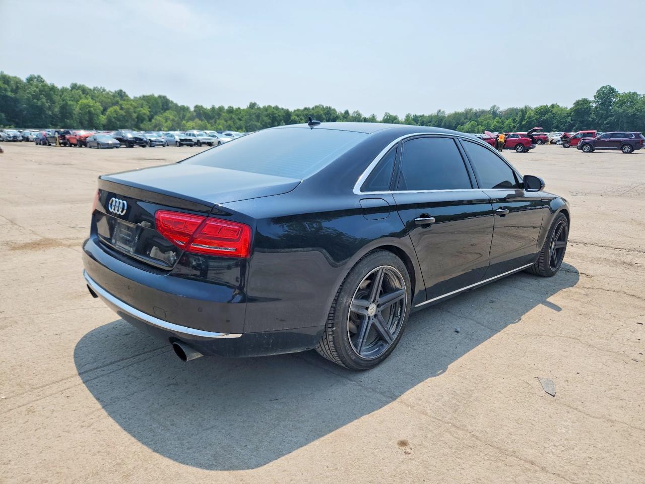 2014 AUDI A8