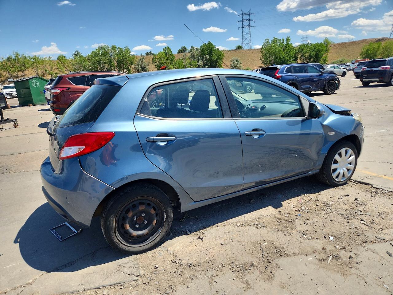 2014 MAZDA 2