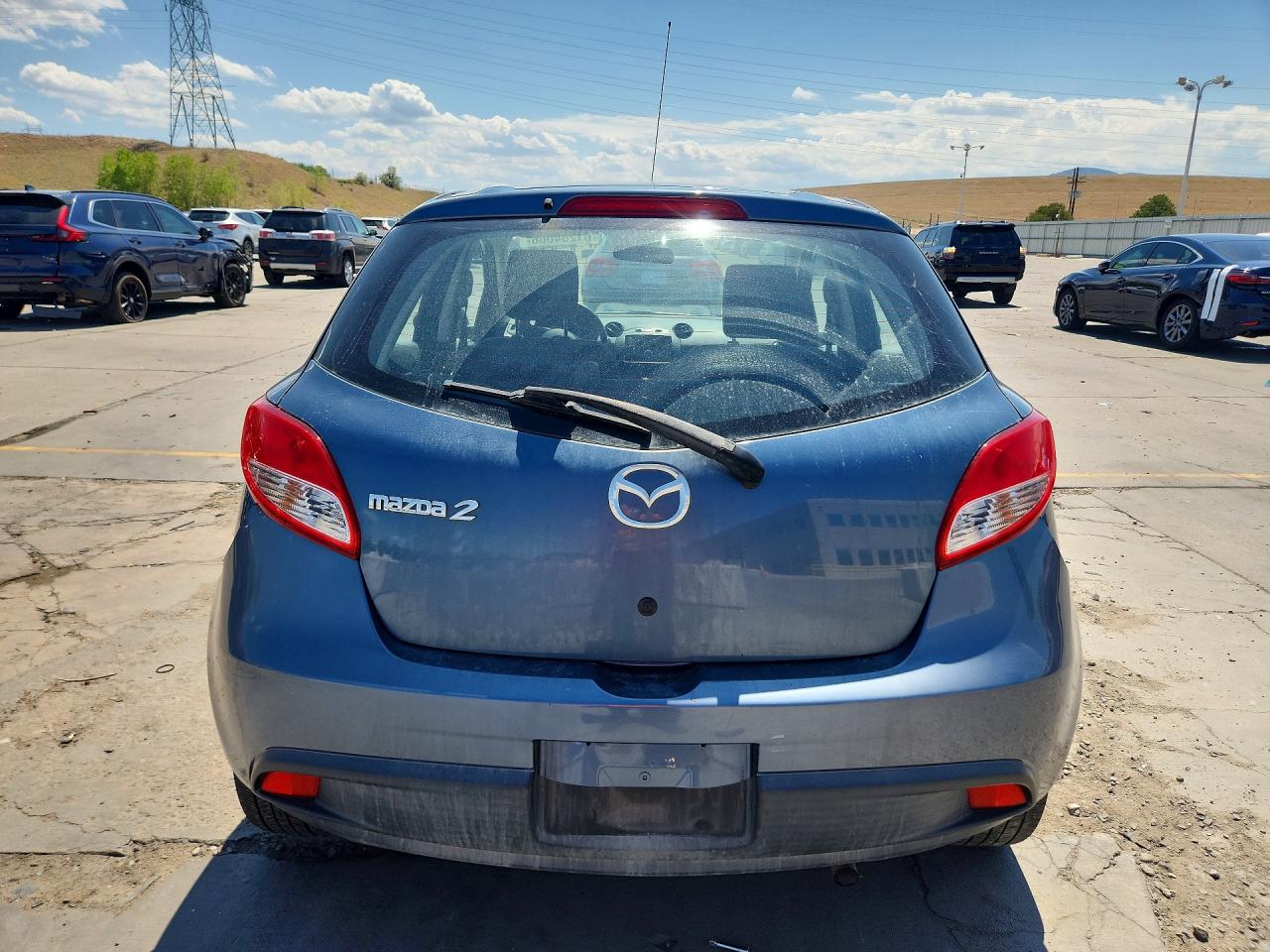 2014 MAZDA 2