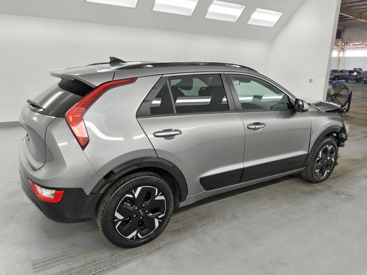 2023 KIA NIRO