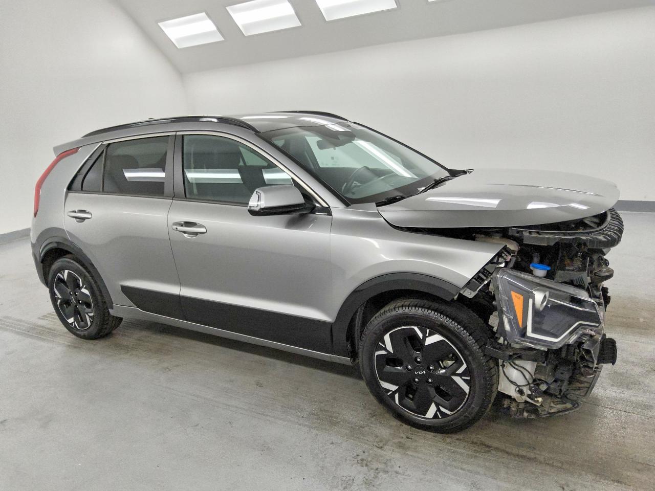 2023 KIA NIRO