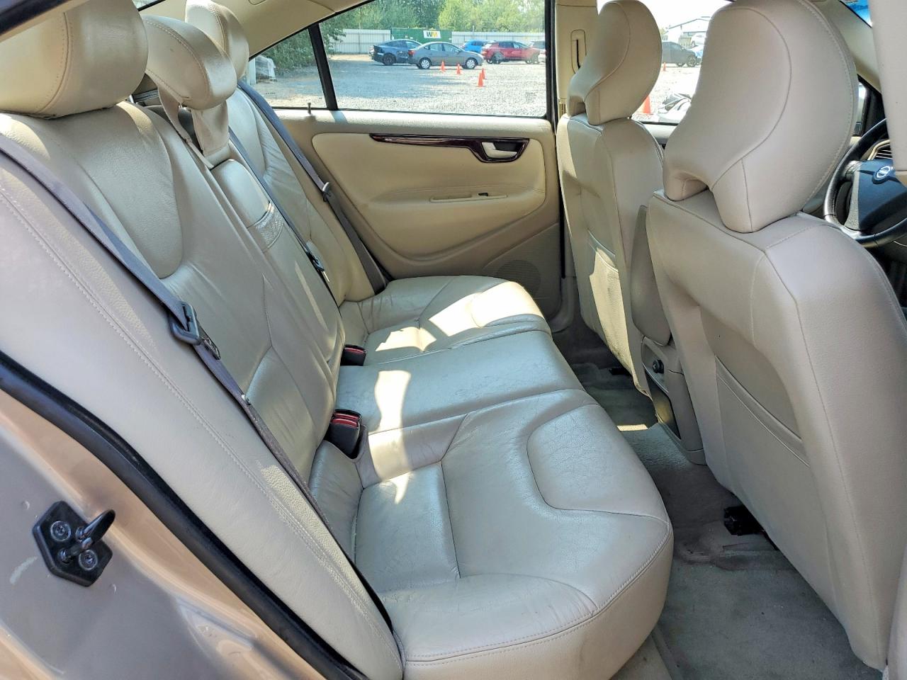 2004 VOLVO S60