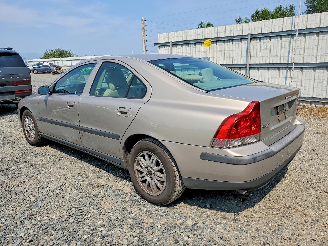 2004 VOLVO S60
