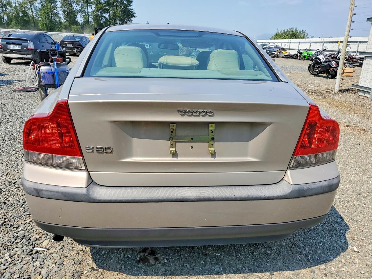 2004 VOLVO S60