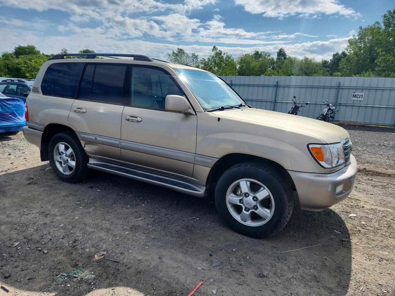 2004 TOYOTA LAND CRUIS