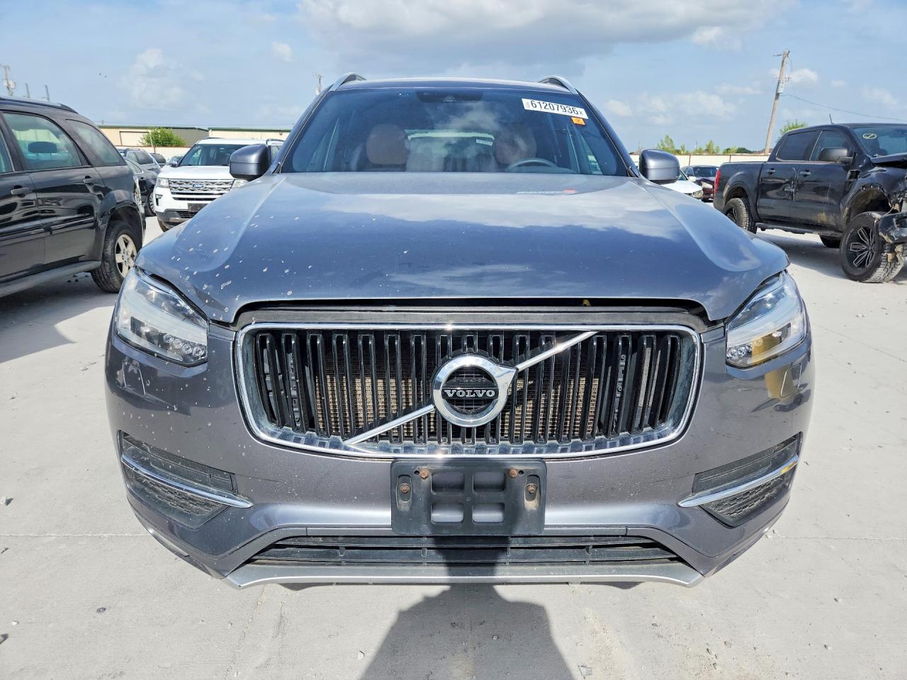 2018 VOLVO XC90