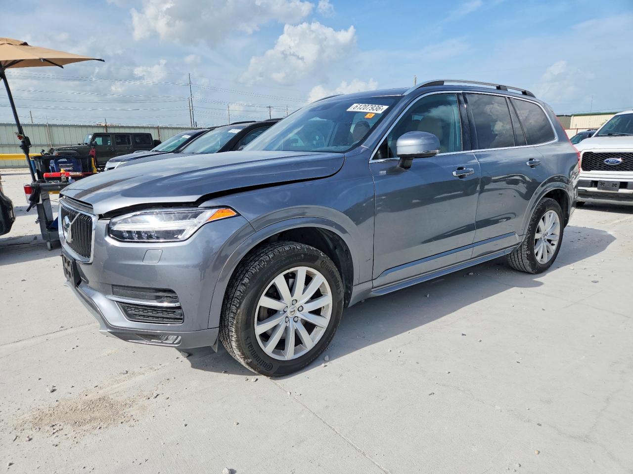 2018 VOLVO XC90