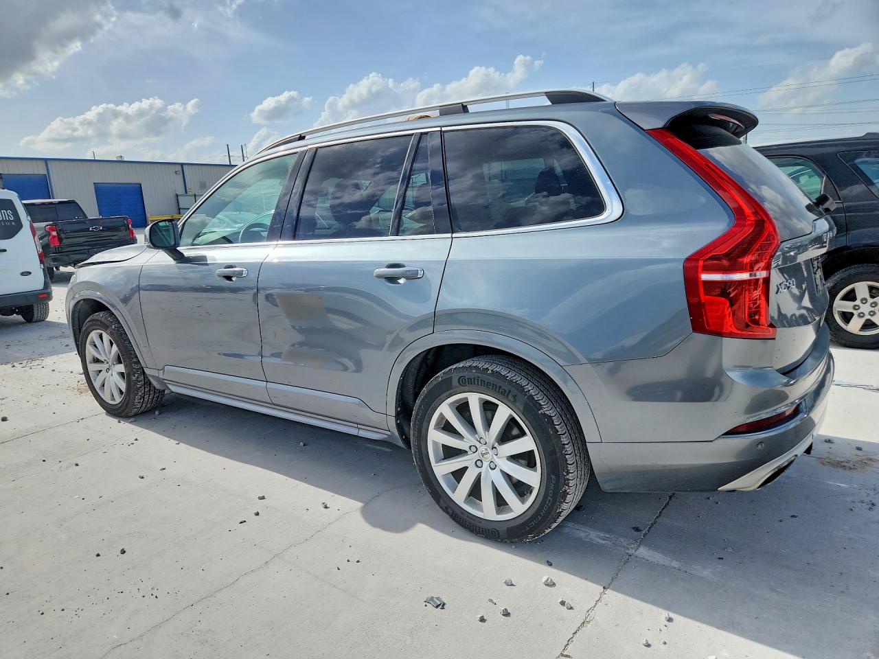 2018 VOLVO XC90