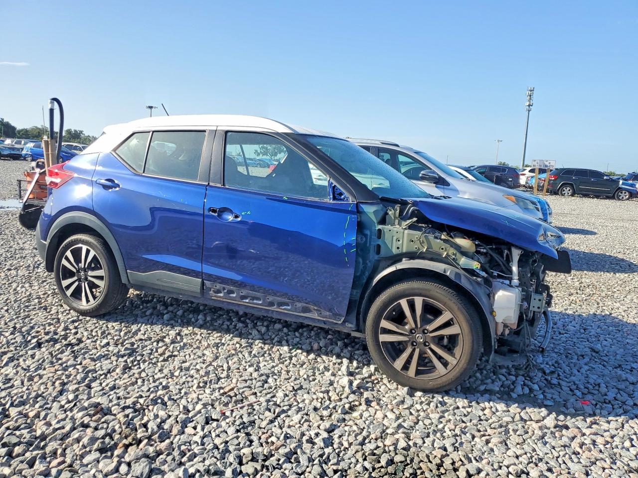 2019 NISSAN KICKS