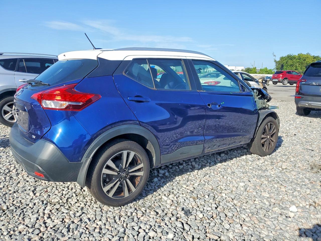 2019 NISSAN KICKS