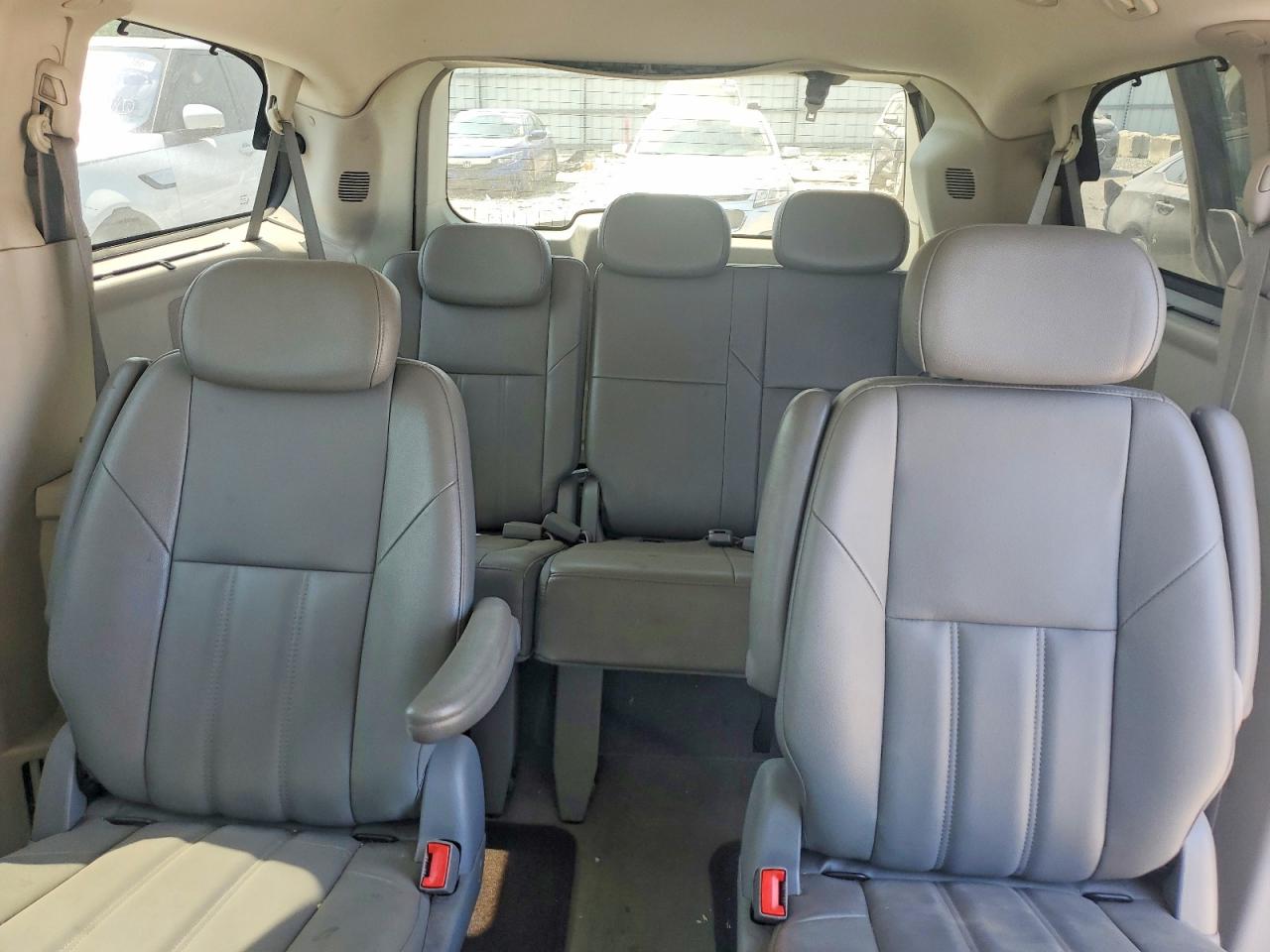 2008 CHRYSLER MINIVAN