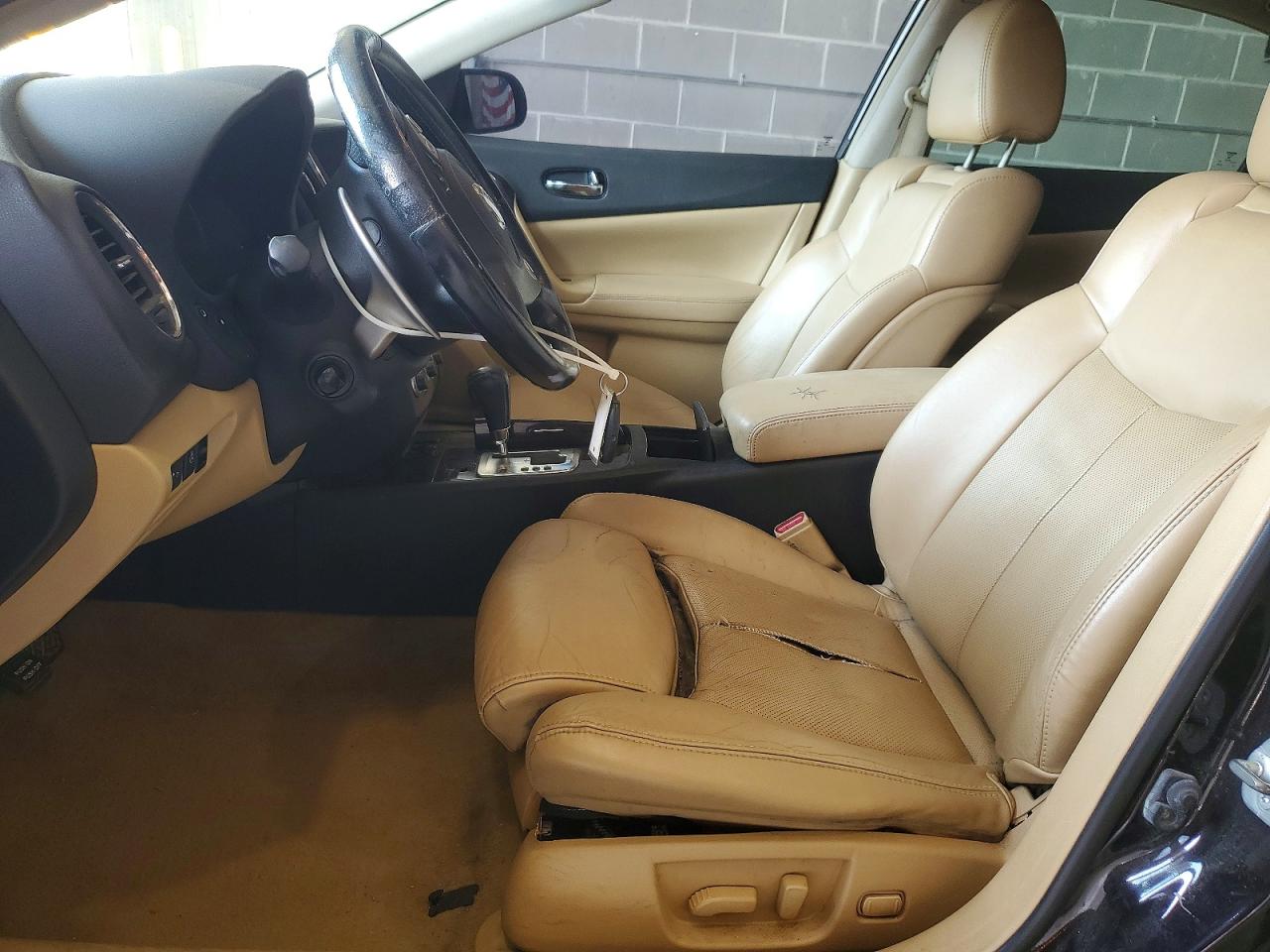 2011 NISSAN MAXIMA