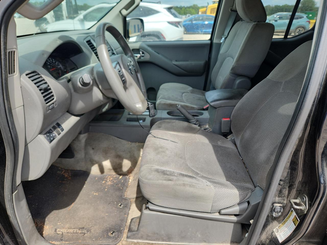 2012 NISSAN FRONTIER