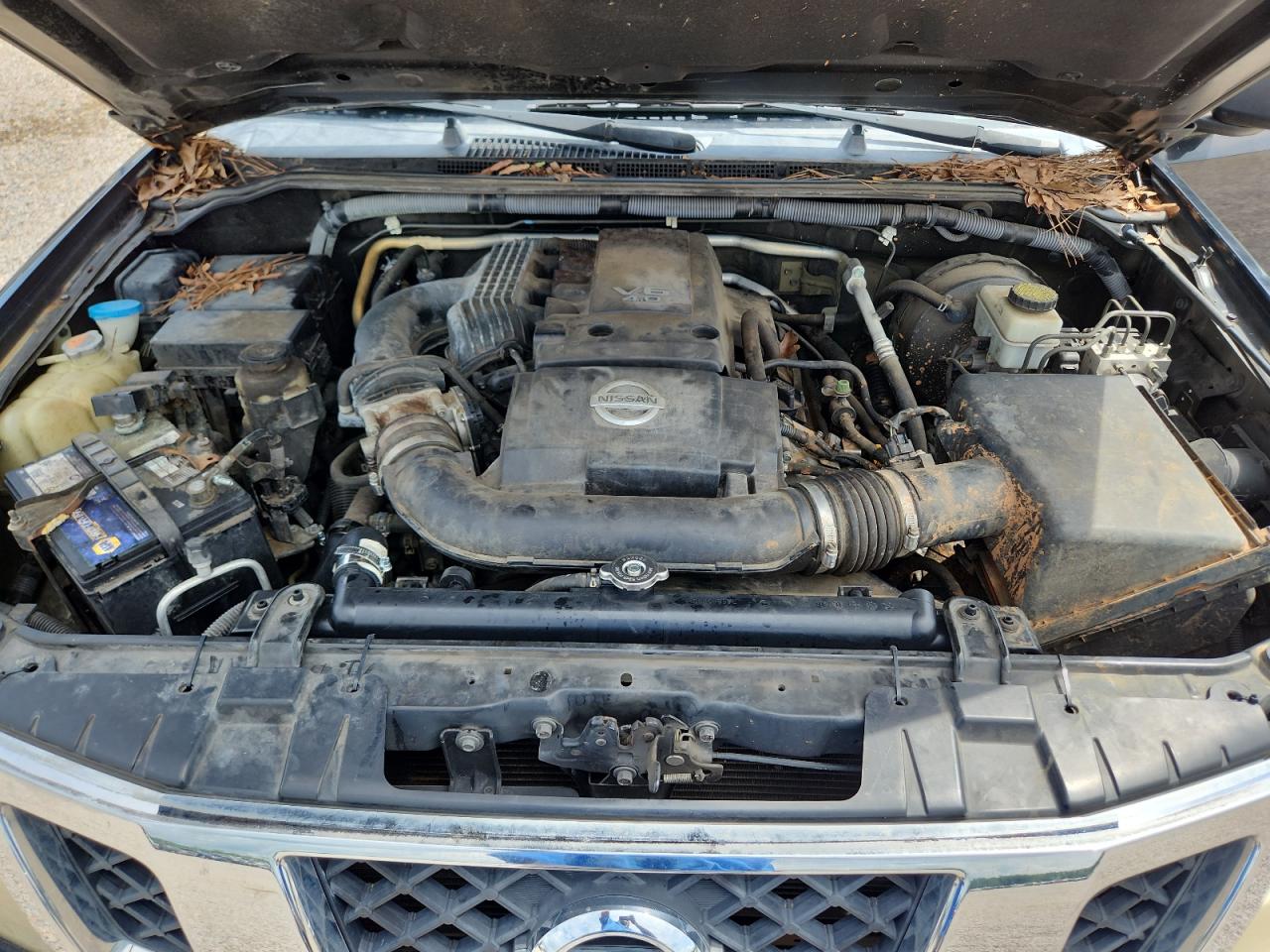 2012 NISSAN FRONTIER