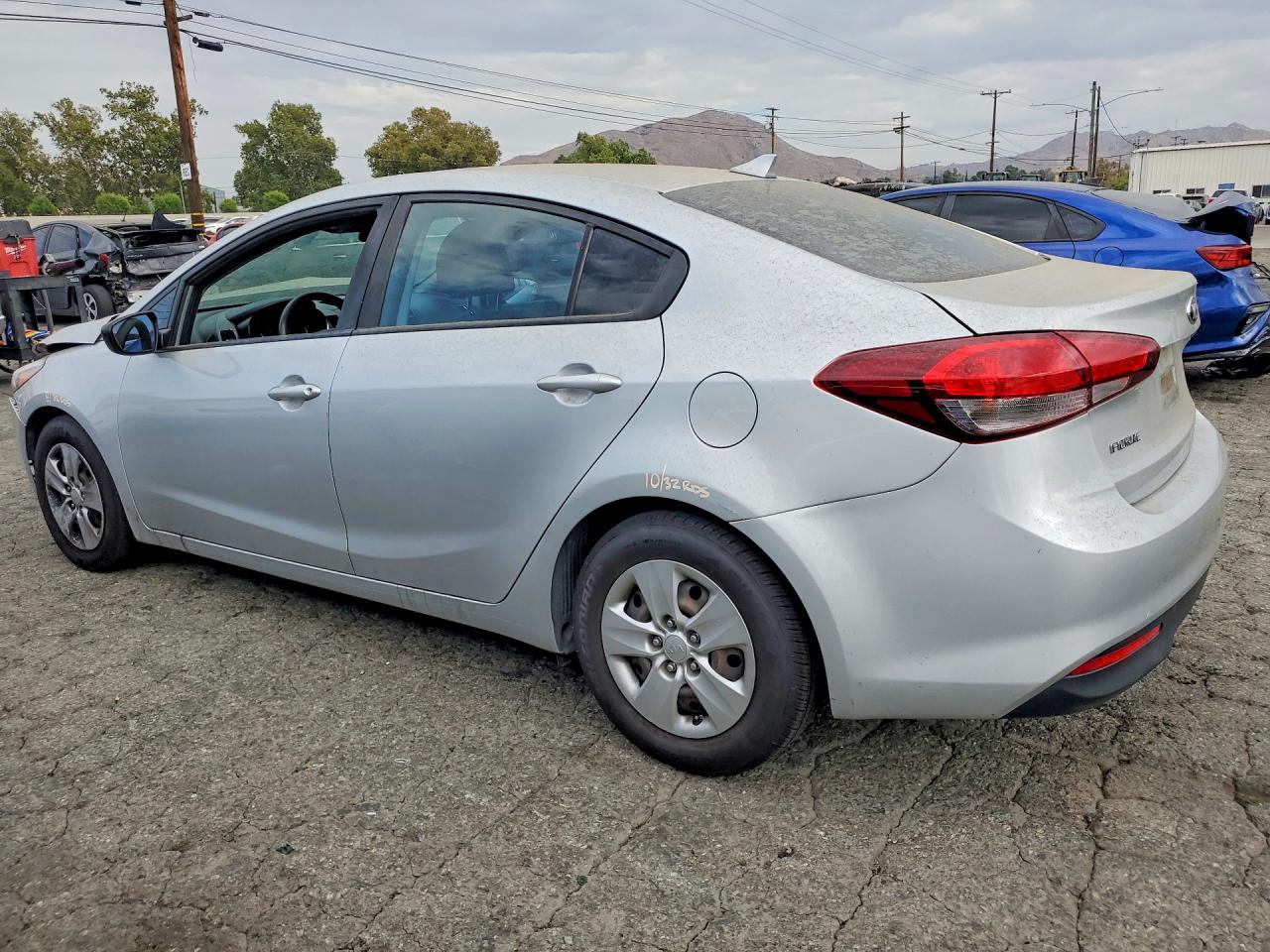 2017 KIA FORTE