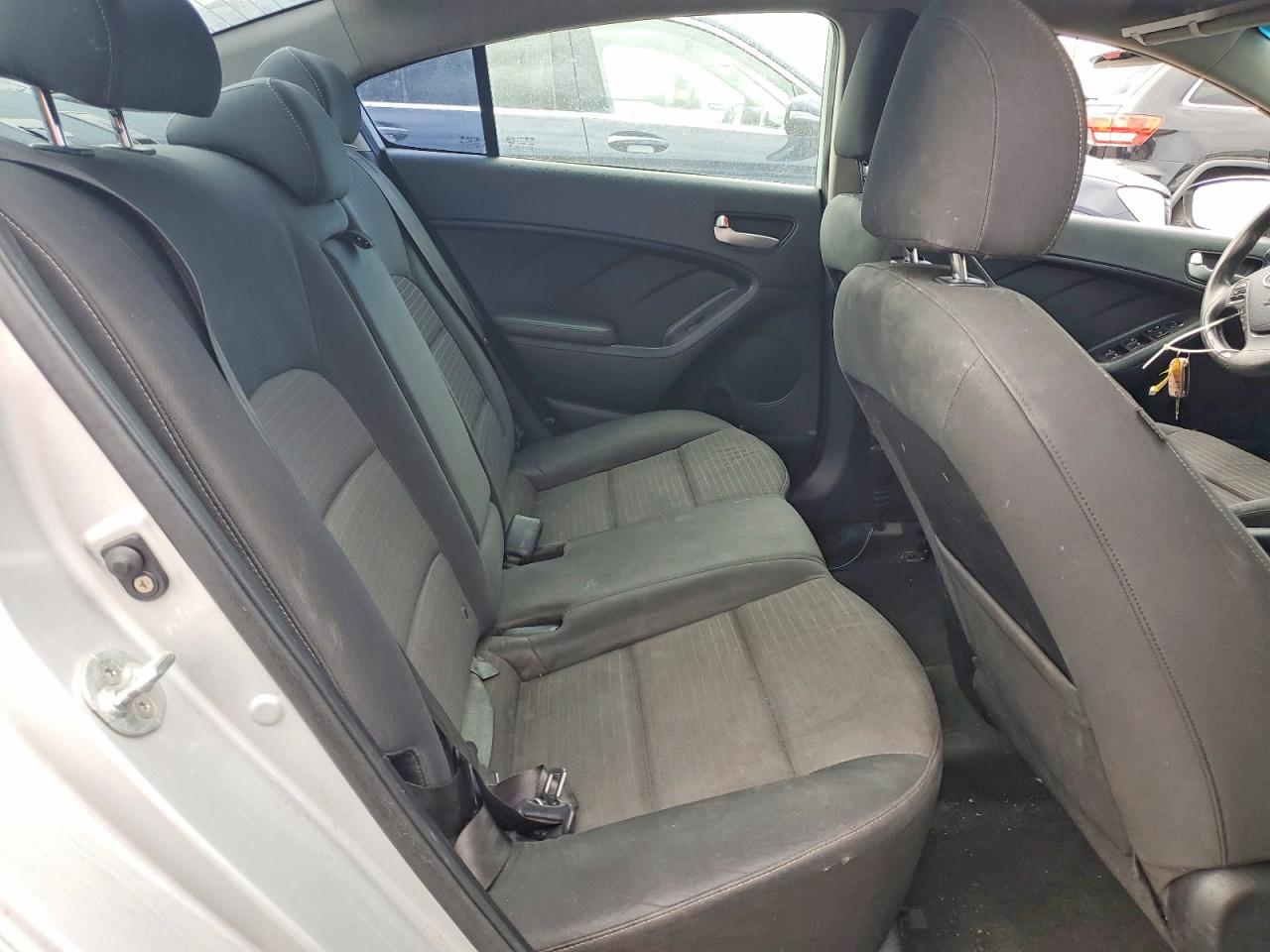 2017 KIA FORTE