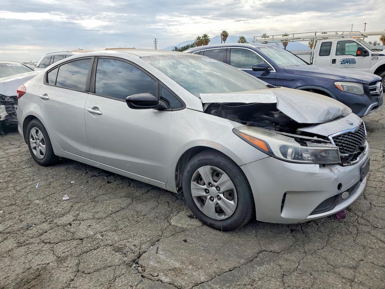 2017 KIA FORTE