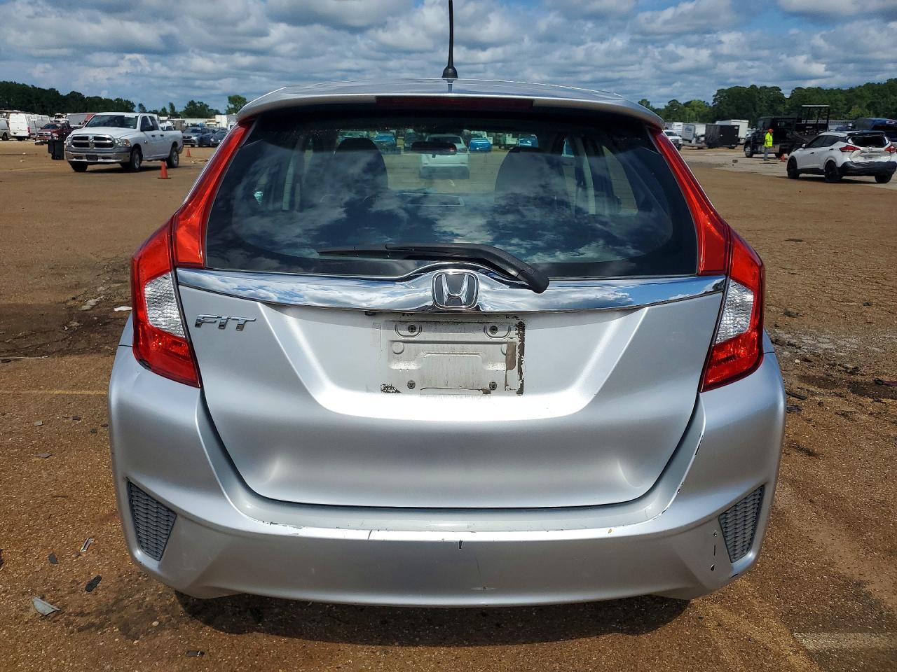 2015 HONDA FIT