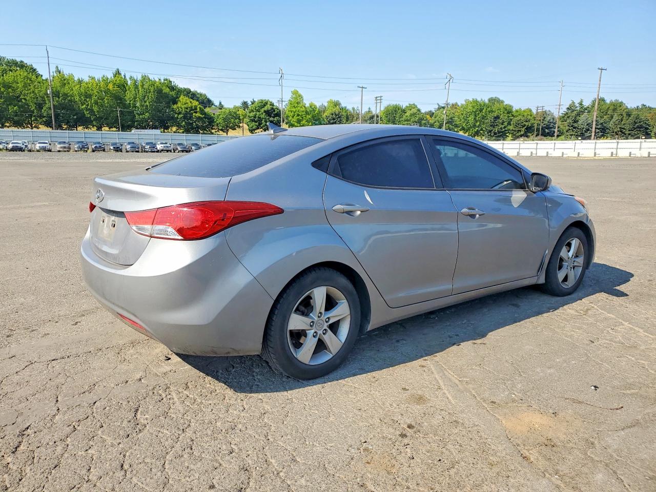 2013 HYUNDAI ELANTRA