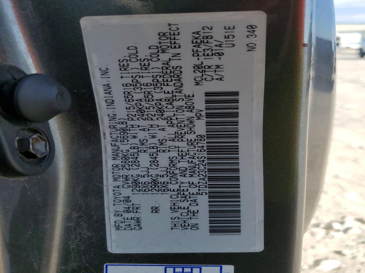 2004 TOYOTA SIENNA