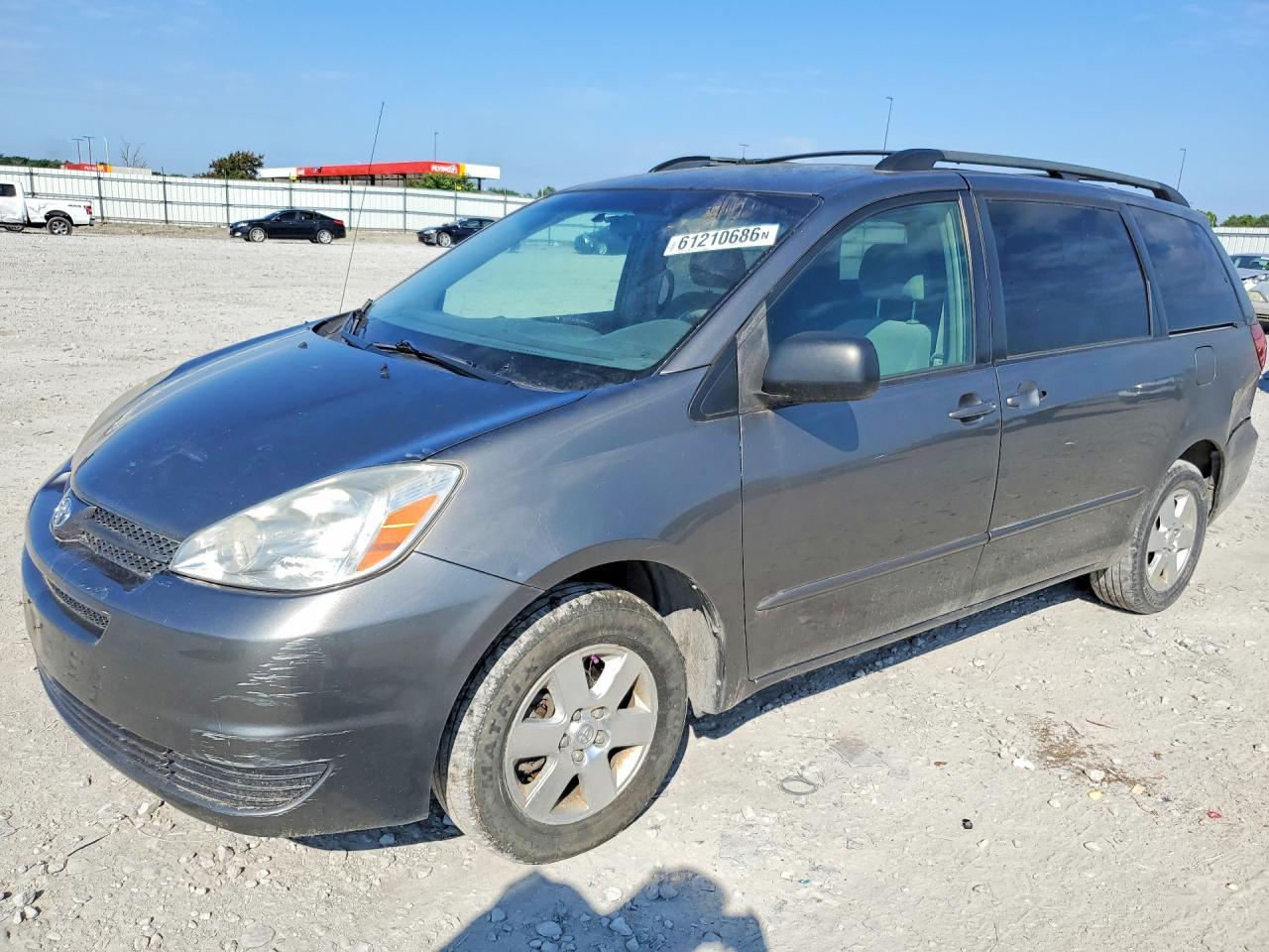 2004 TOYOTA SIENNA