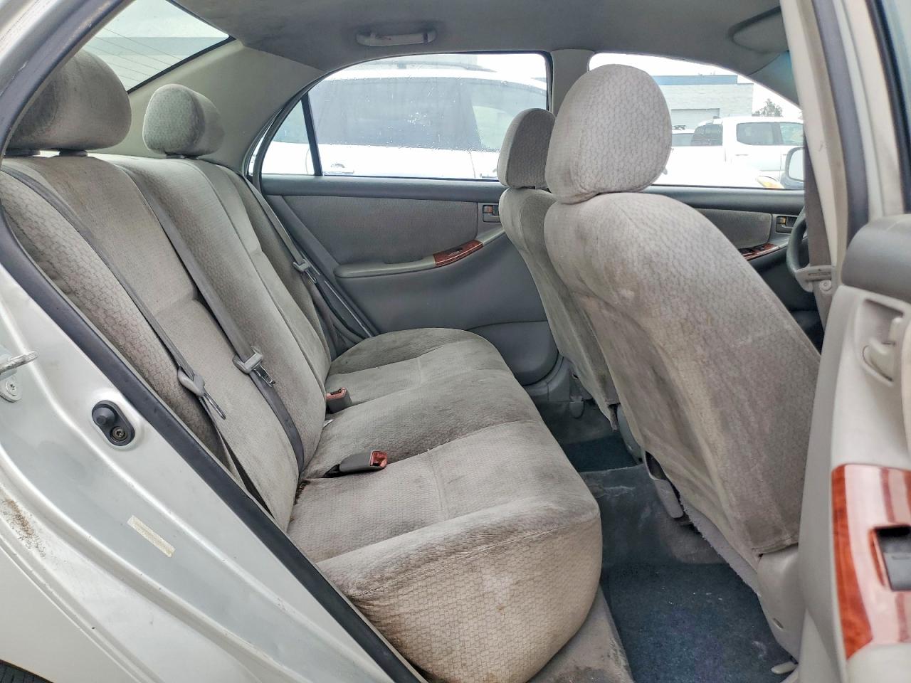 2004 TOYOTA COROLLA