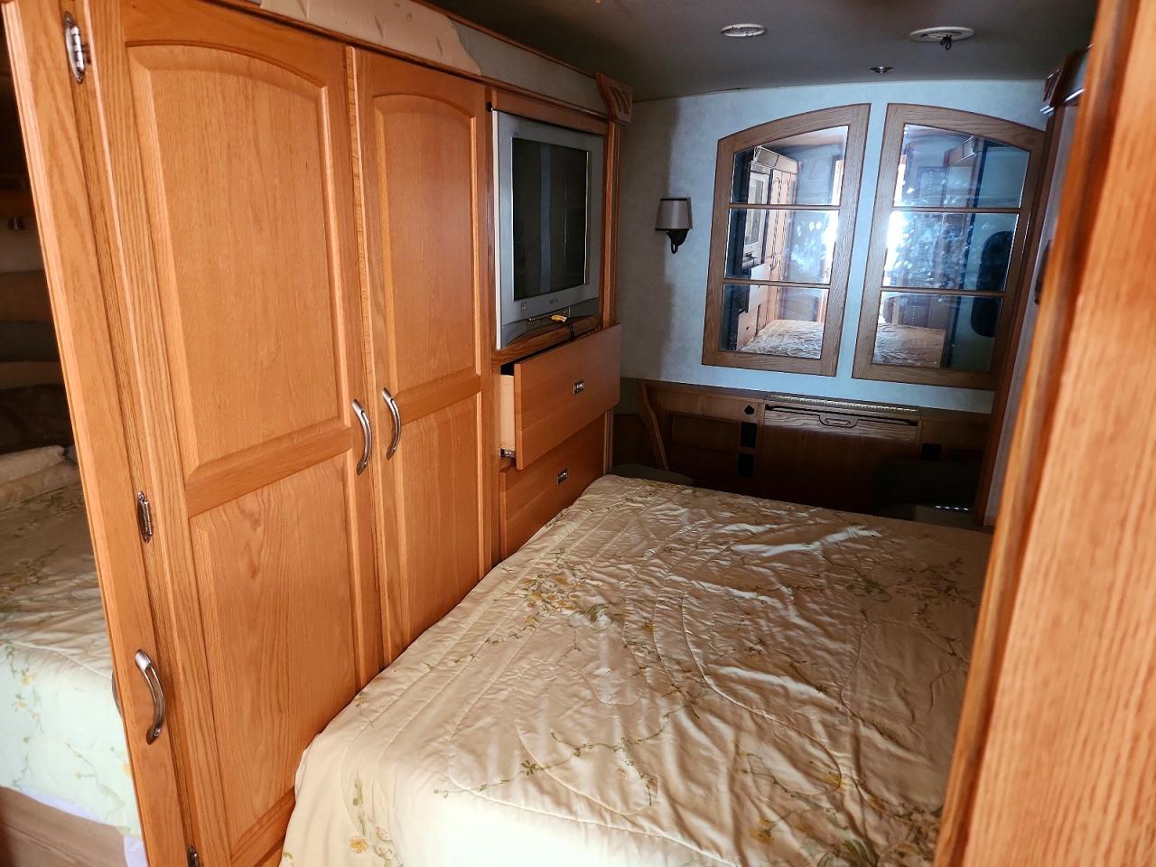 2005 WINNEBAGO ALL OTHER