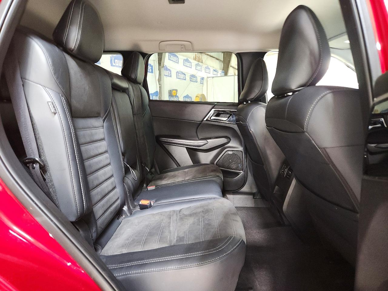 2025 MITSUBISHI OUTLANDER