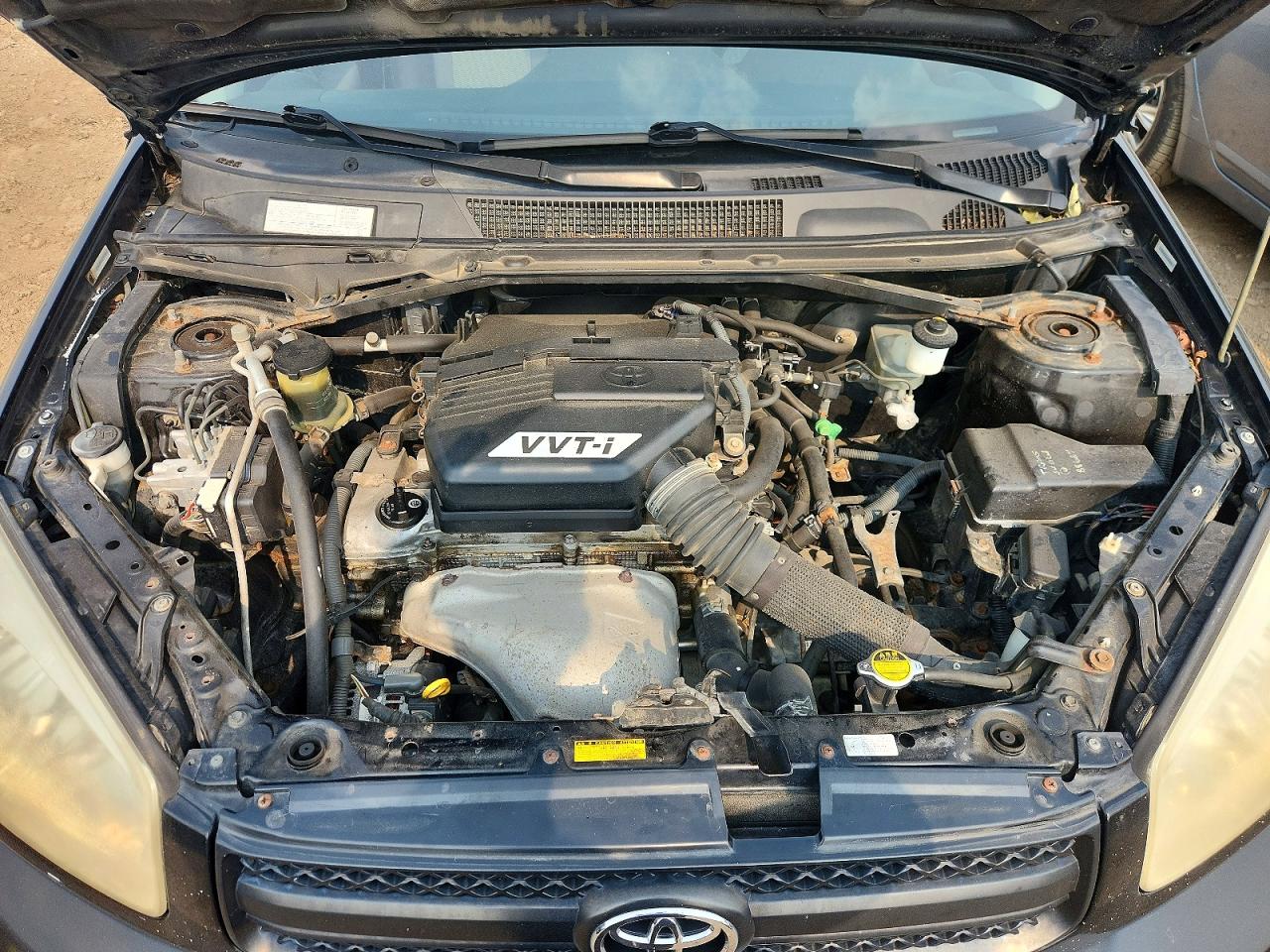 2004 TOYOTA RAV4