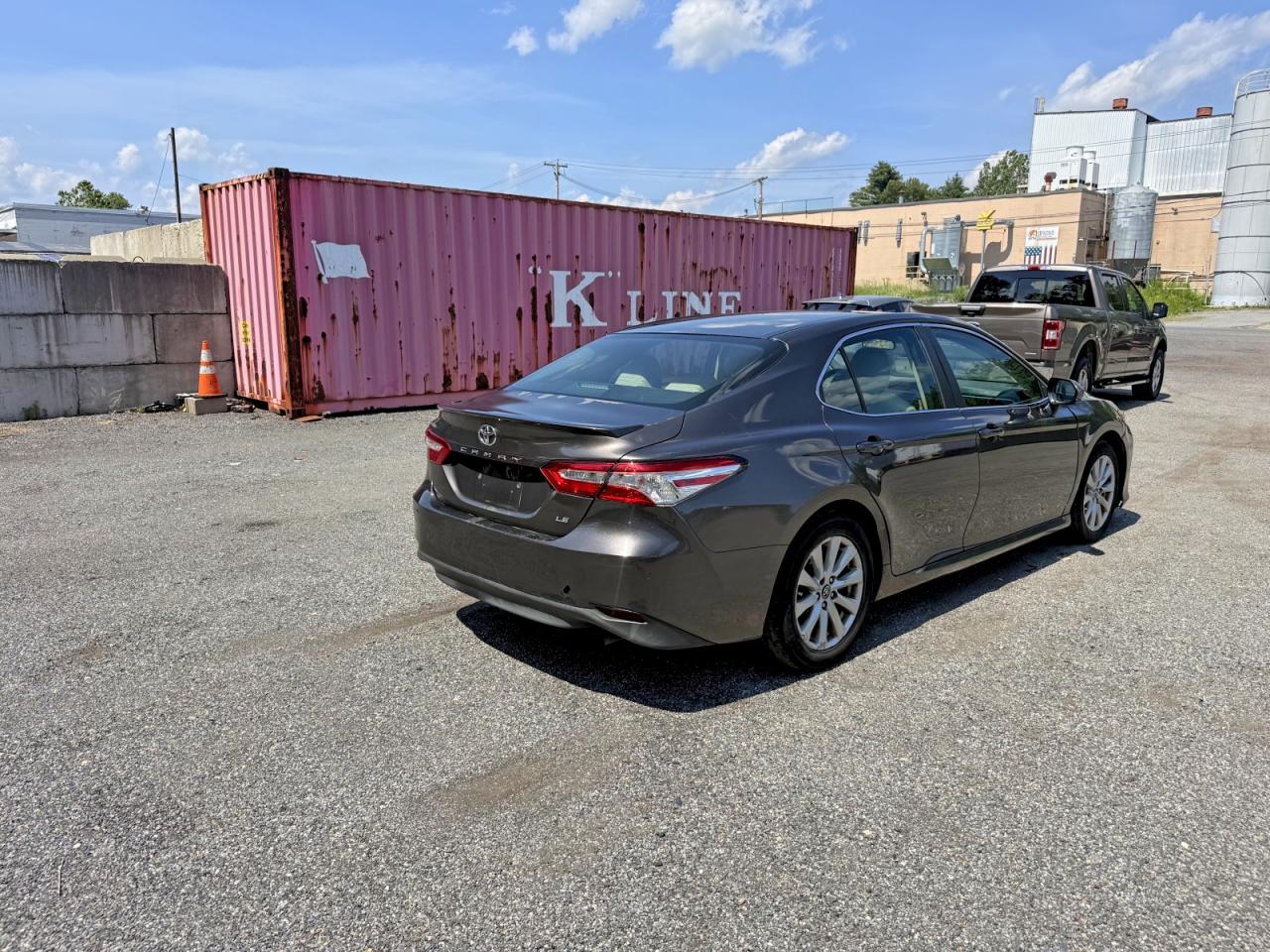 2018 TOYOTA CAMRY