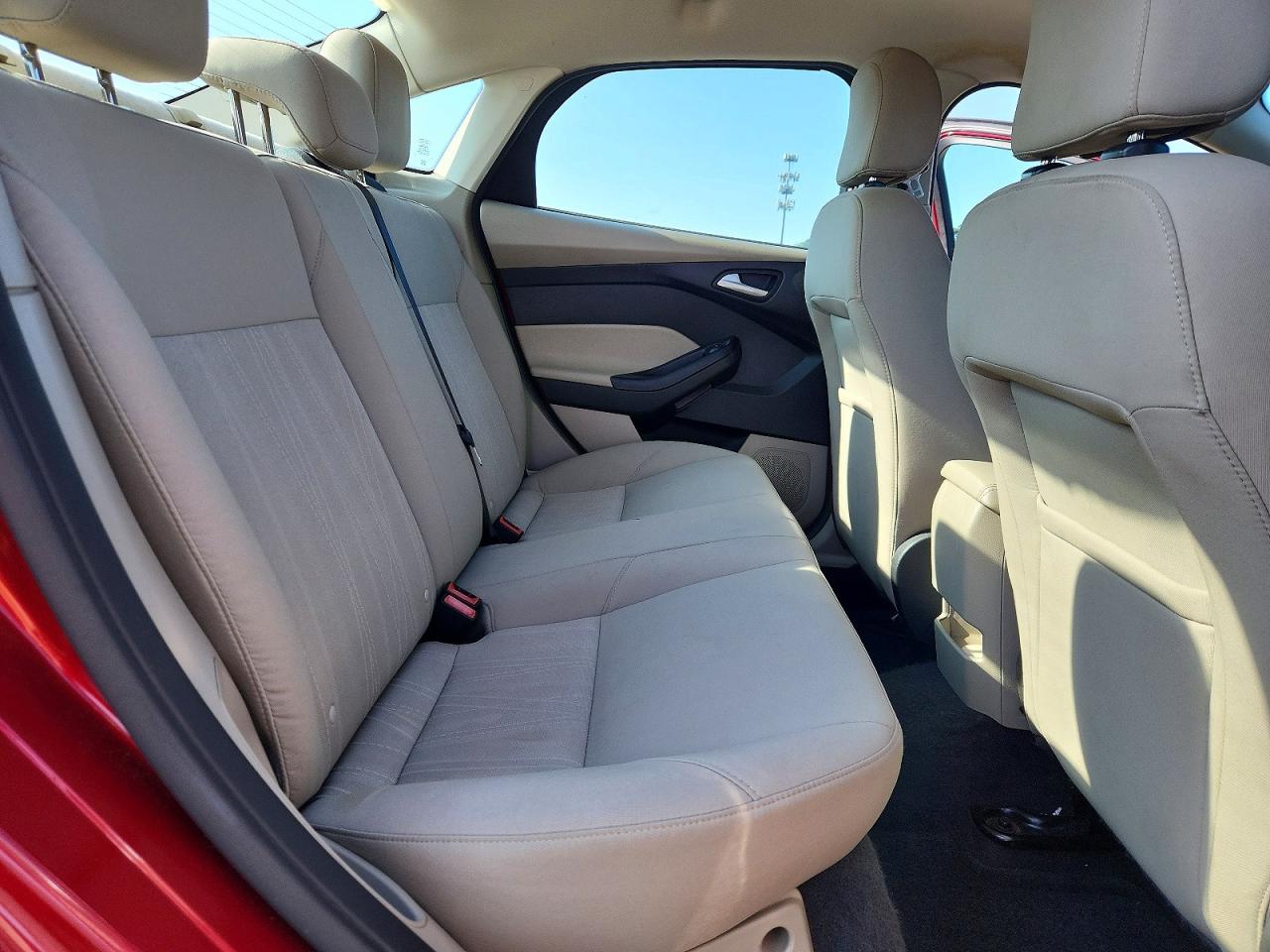 2016 FORD FOCUS