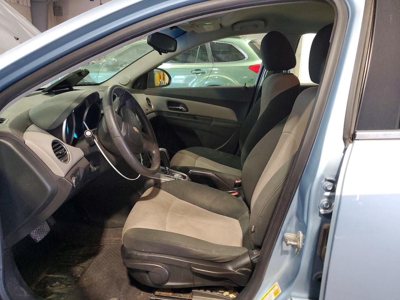 2011 CHEVROLET CRUZE