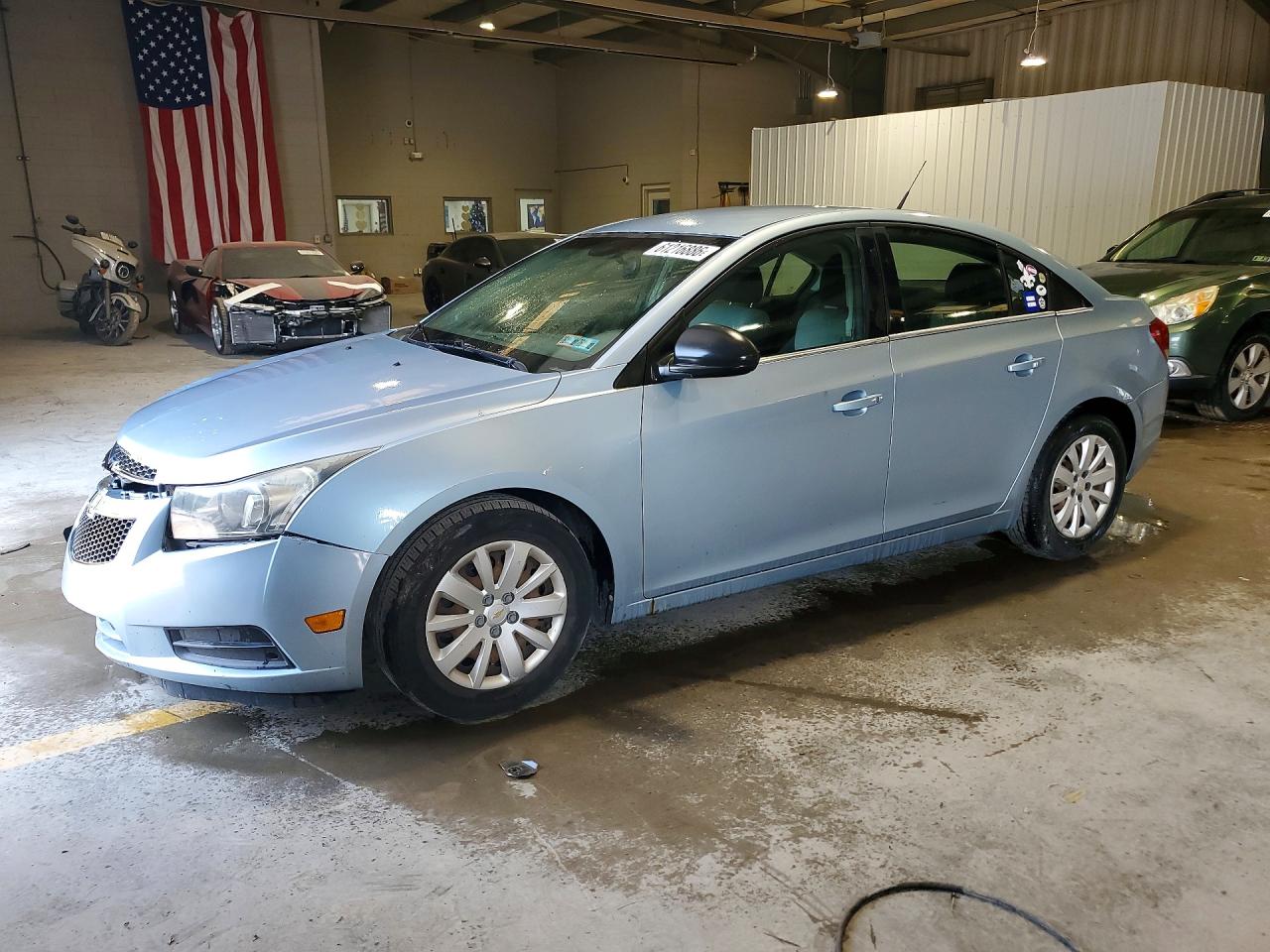 2011 CHEVROLET CRUZE