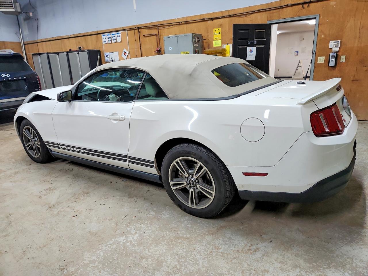 2010 FORD MUSTANG