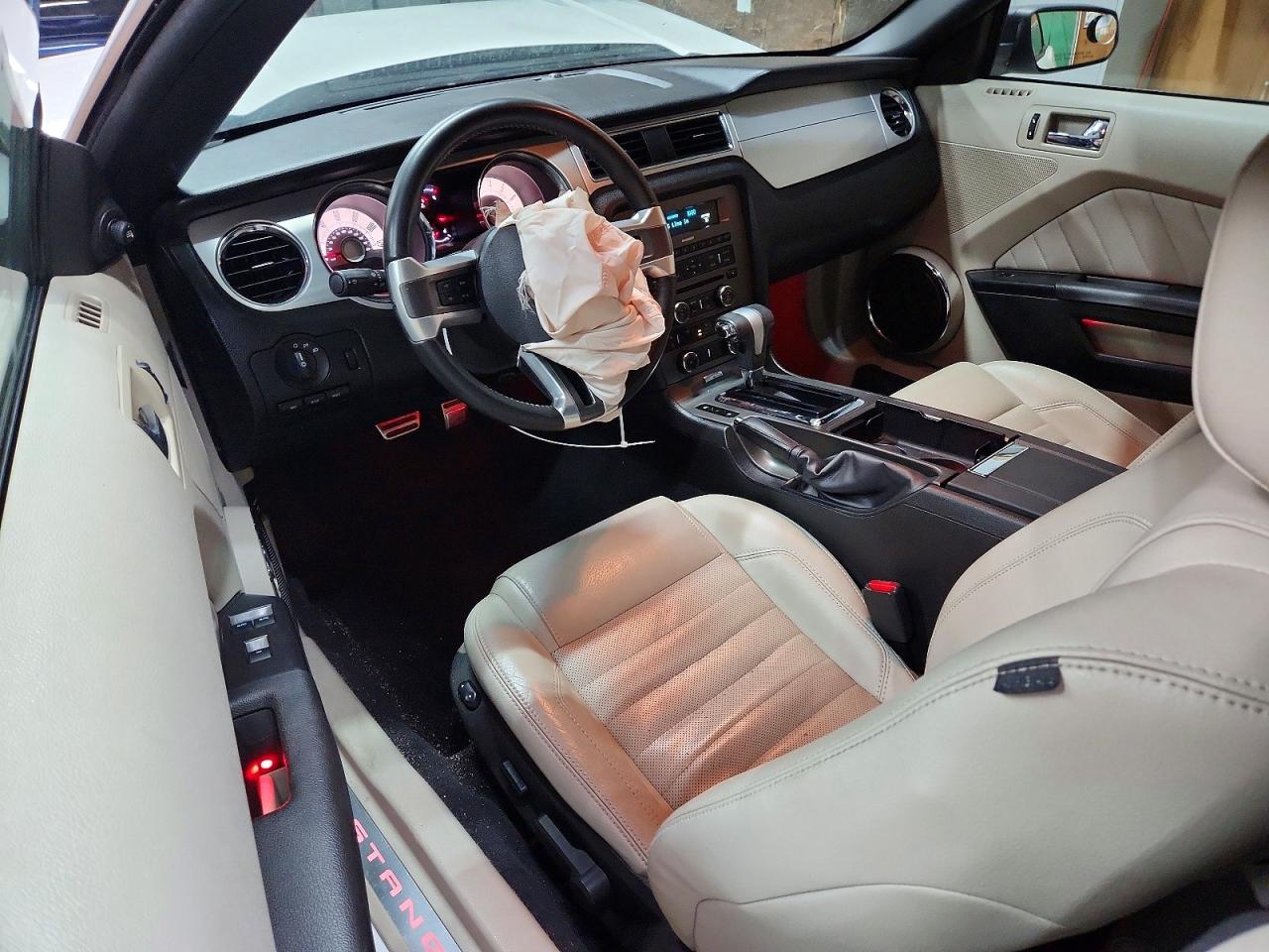 2010 FORD MUSTANG