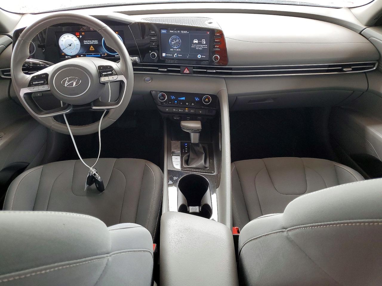 2022 HYUNDAI ELANTRA
