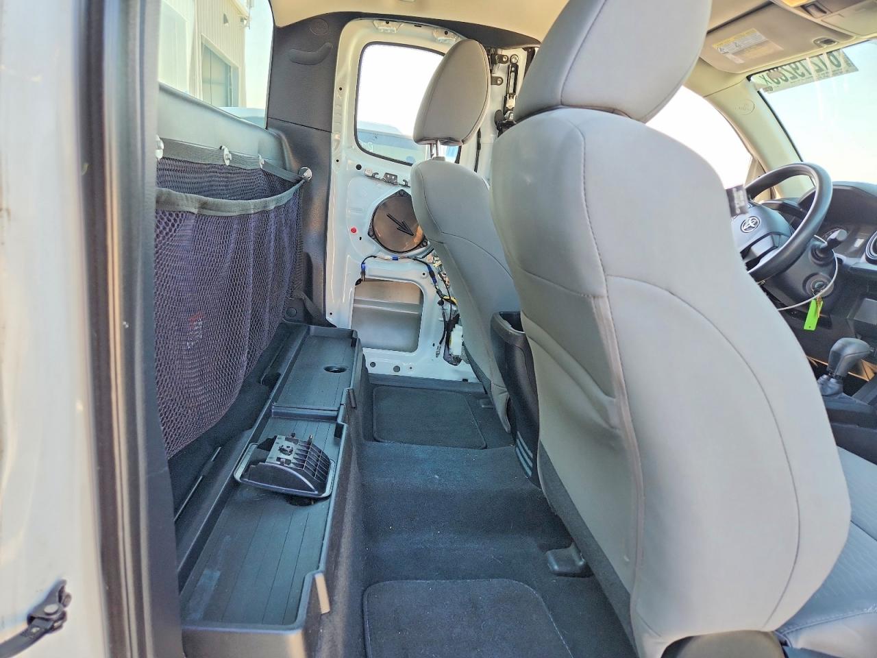 2017 TOYOTA TACOMA