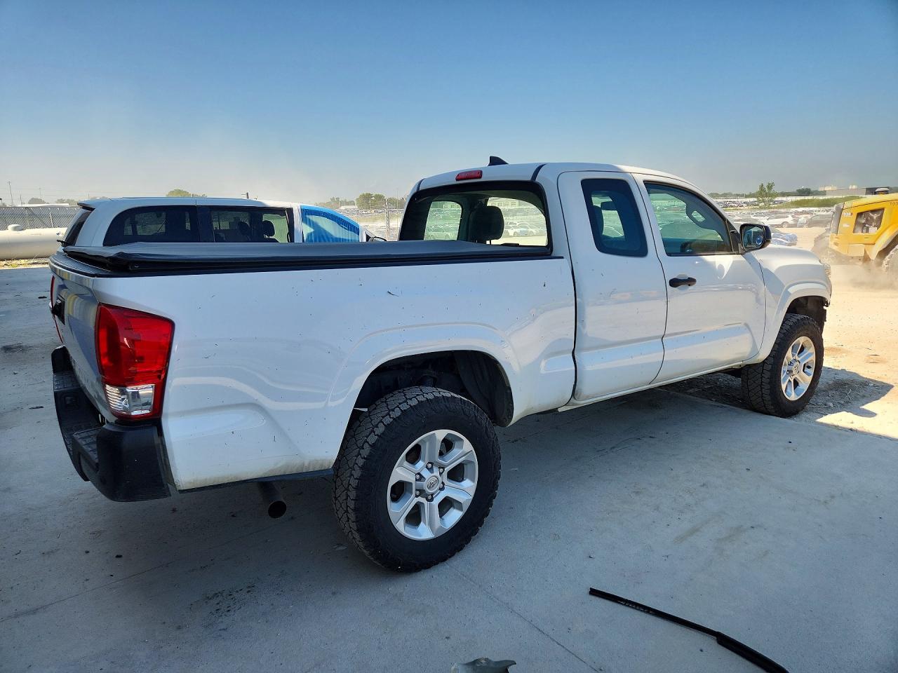 2017 TOYOTA TACOMA