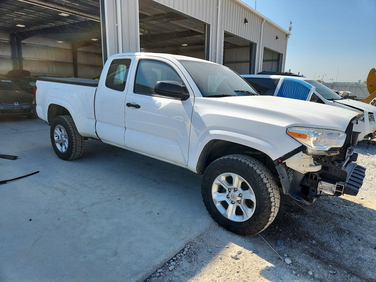 2017 TOYOTA TACOMA