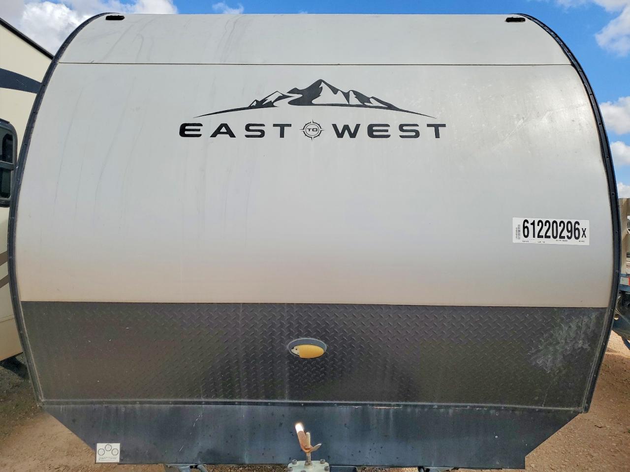 2019 FORESRIVER EAST WEST